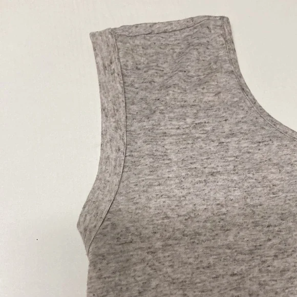 Top - Picture 3 of 6